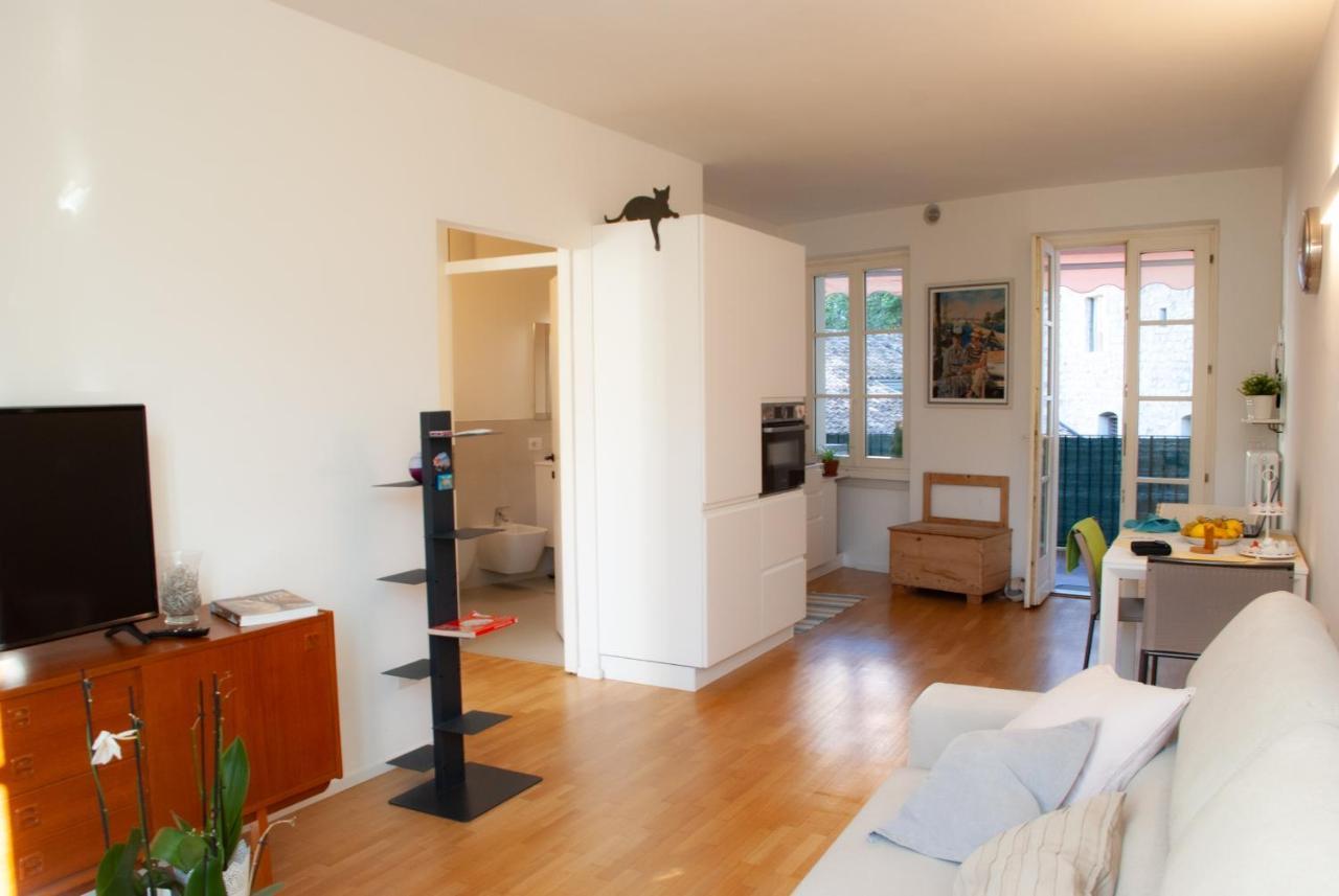 Arco Downtown Castleview Apartment Екстериор снимка